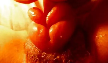 Những người phụ nữ mặc quần áo phim sec cho va nguoi phải trung thực, có quan hệ tình dục với bọn