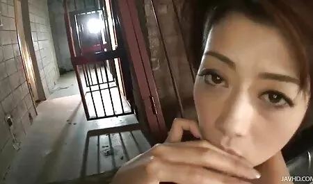 Nga Chủ, một người sem phim sec nguoi va thu đàn ông và một phụ nữ trẻ,