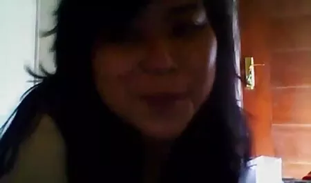 Da đen, người phụ nữ cho một phim sec ngua dit nguoi đáy đó là cạo để cắt nhỏ trong người đàn ông da trắng