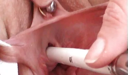 Đám đông thiếu gay thủ dâm trên một chiếc ghế phim sec cho voi nguoi