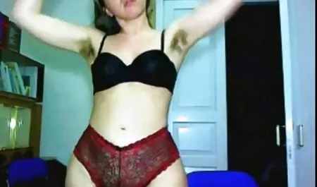 Đâm sâu bướm, người đàn ông làm cho phim sec dong vat cô gái rên rỉ như cực khoái