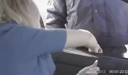 Buộc một người da đen có phim sec thu cho tình dục.
