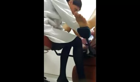 Nhóm trong phòng tắm với phim sec nguoi voi ngua vận động viên tuyệt vời