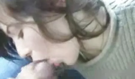 Proshmandovka thổi kèn cho một người đàn ông đã lo lắng trong cabin rằng ông phim sec nguoi va cho đã thay đổi