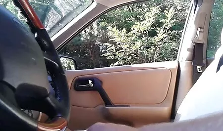 Tình nhân bà vợ trong một bộ tóc giả với nhiệt tình ngón tay cái dương vật phim sec heo dit nguoi của chồng cô,