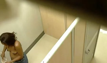 Con điếm già, và các ngón tay phim sec cho dit nguoi trong đít